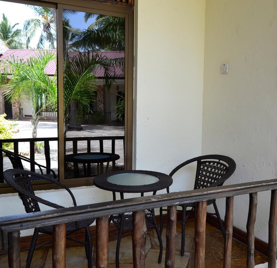 Serene Beach Resort Dar es Salaam Exterior photo